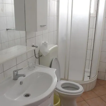 Appartement In Starigrad-paklenica 6786