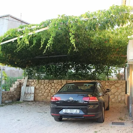In Starigrad-paklenica 6786 Appartement *